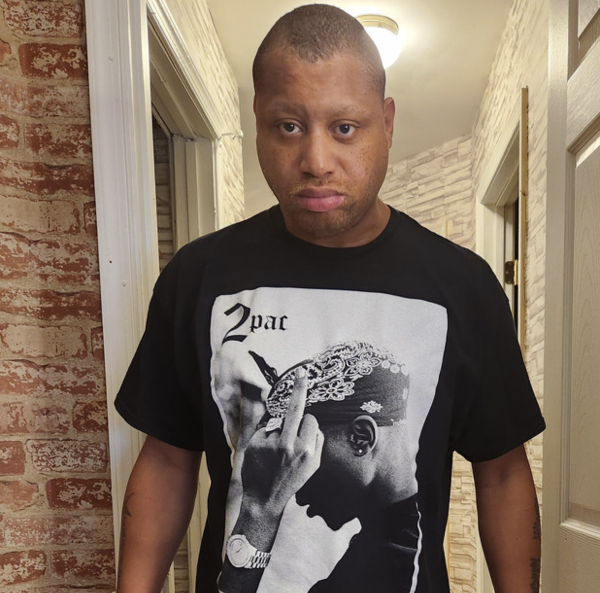 “Me Against the World: Strong O Pushes Back with ‘Crowd Sucka